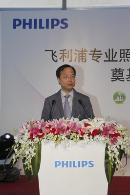 成都市市長助理，高新區(qū)管委會(huì)主任韓春林致辭