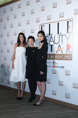 ELLE聯(lián)名信用卡2013代言人國際超模秦舒培、奚夢瑤及ELLE編輯總監(jiān)曉雪