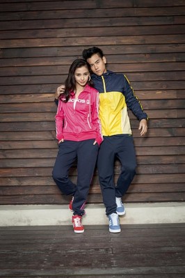 adidas Neo label 彭于晏與Angelababy在秋冬品牌大片中穿上以經(jīng)典絨面革為設(shè)計(jì)主軸的藍(lán)紅BB NEO高幫鞋，呈現(xiàn)亮眼的運(yùn)動休閑風(fēng)格傾情演繹NEO秋冬新品服裝造型